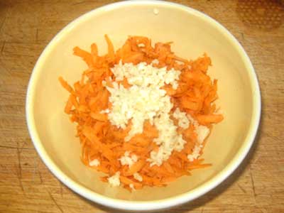 Салат морковный острый